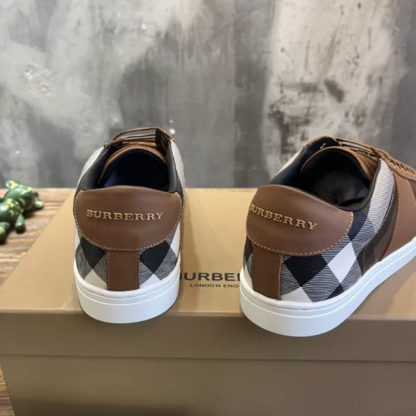 BURBERRY LEATHER AND CHECK COTTON SNEAKERS - BBR125