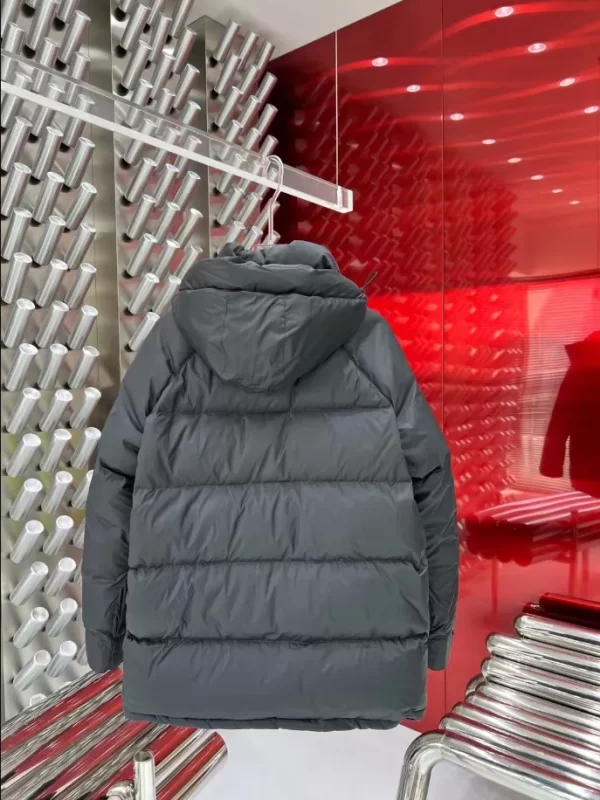 Canada Goose Coats - CG066