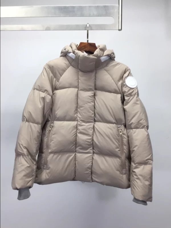 Canada Goose Coats - CG074