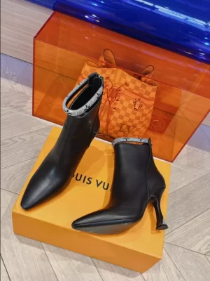 LOUIS VUITTON BOOT - WLS014