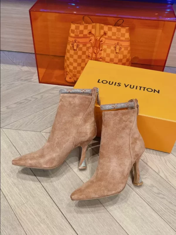 LOUIS VUITTON BOOT - WLS015