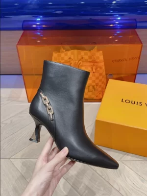 LOUIS VUITTON SPARKLE ANKLE BOOT - WLS001