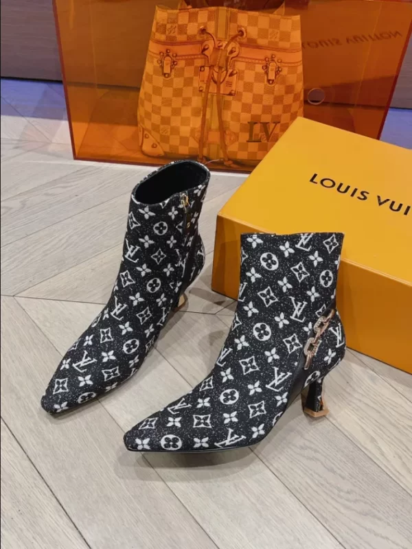 LOUIS VUITTON SPARKLE ANKLE BOOT - WLS003