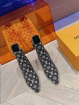 LOUIS VUITTON SPARKLE ANKLE BOOT - WLS003