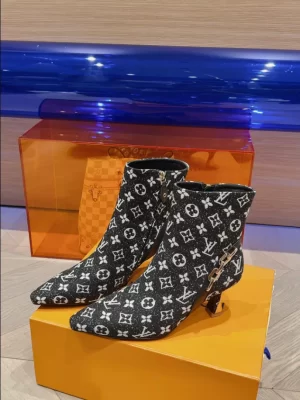 LOUIS VUITTON SPARKLE ANKLE BOOT - WLS003