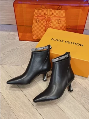 LOUIS VUITTON SPARKLE ANKLE BOOT - WLS006