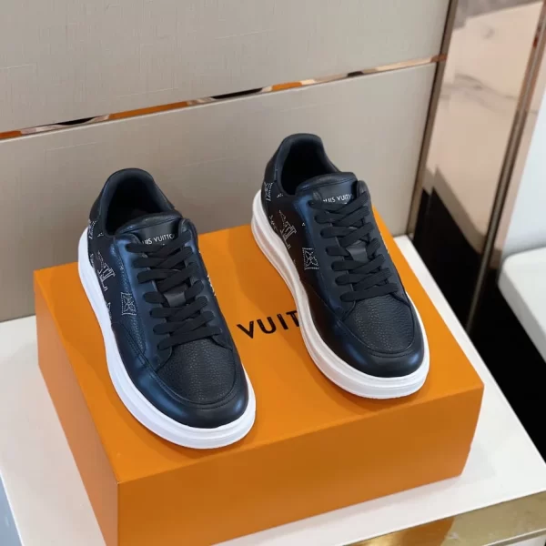 LV BEVERLY HILLS SNEAKER – LSVT304