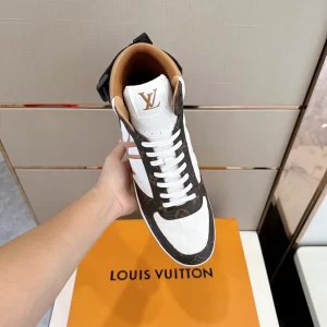 LV RIVOLI HIGH-TOP SNEAKER – LSVT316