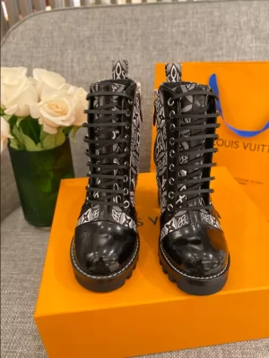 LV STAR TRAIL ANKLE BOOT