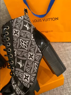 LV STAR TRAIL ANKLE BOOT