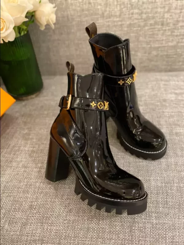 LV STAR TRAIL ANKLE BOOT - WLS039