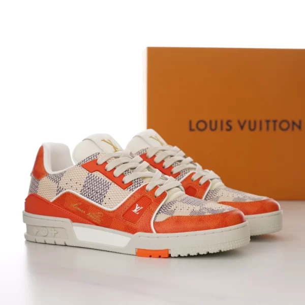 LV TRAINER SNEAKER – LSVT297