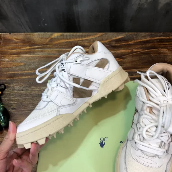 Off-White Mountain Cleats Sneakers - OFF67