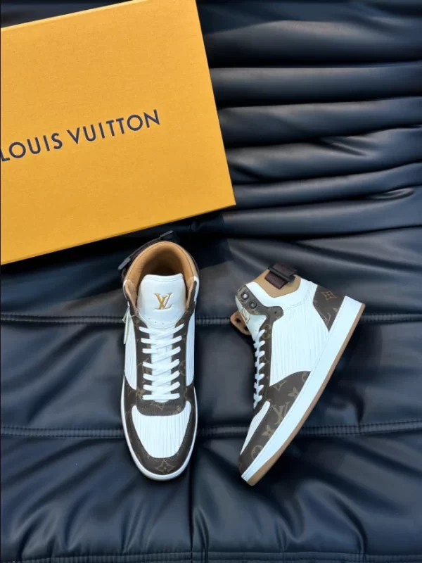 LOUIS VUITTON RIVOLI SNEAKER BOOT – LSVT330