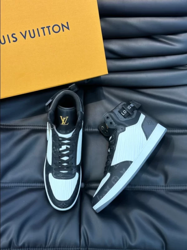 LOUIS VUITTON RIVOLI SNEAKER BOOT – LSVT331