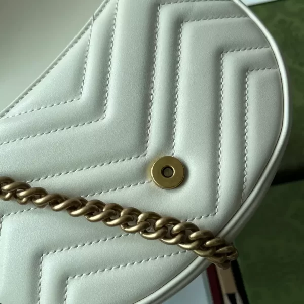 GG MARMONT MATELASSÉ CHAIN MINI BAG - GC45