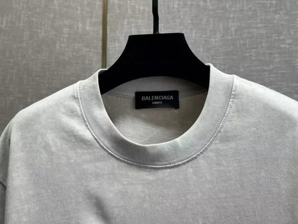 Balenciaga T-shirt - BBS105