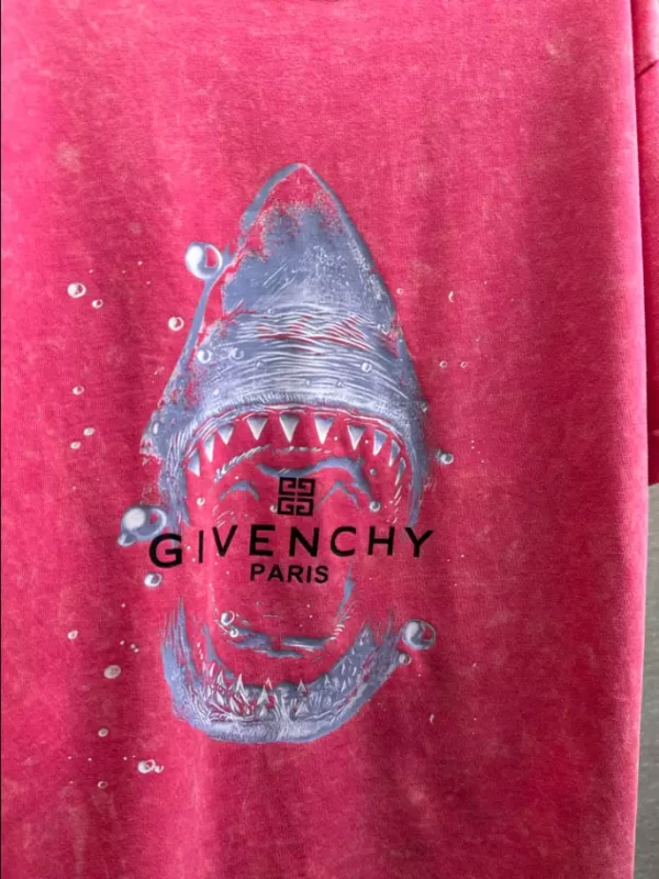 Givenchy Flames print T-shirt - GVS61