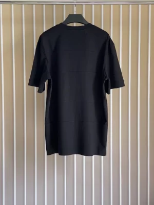 Givenchy T-shirt - GVS50