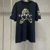 Givenchy T-shirt - GVS54