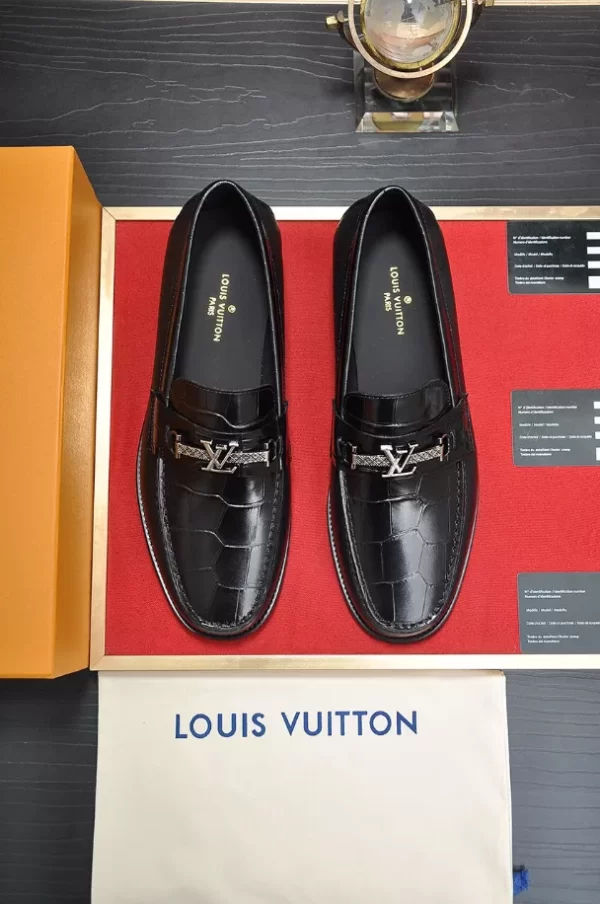 Louis Vuitton Loafers - LLV50