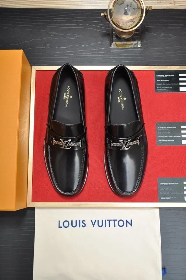 Louis Vuitton Loafers - LLV50