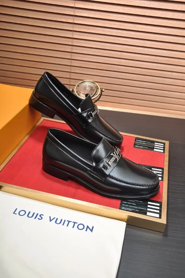 Louis Vuitton Loafers - LLV50