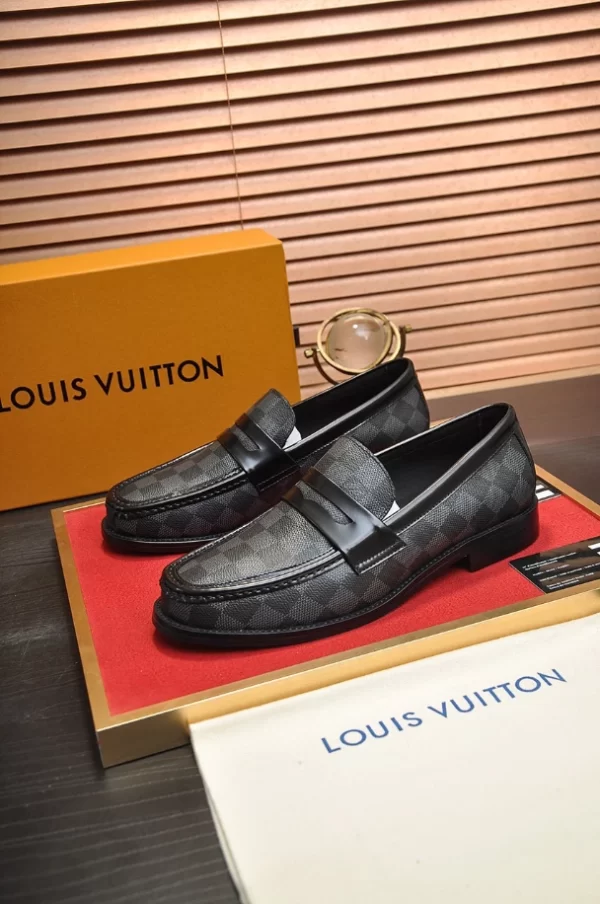 Louis Vuitton Loafers - LLV58