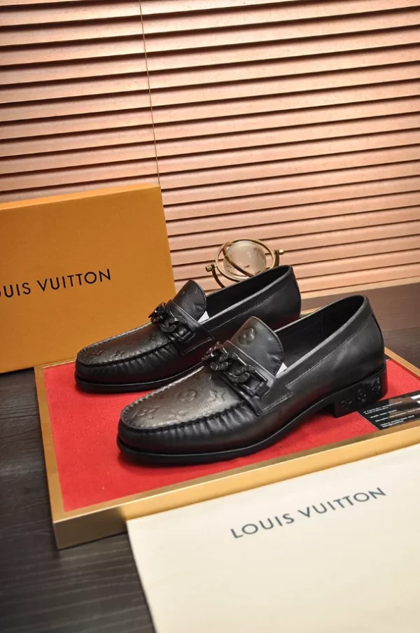 Louis Vuitton Loafers - LLV60