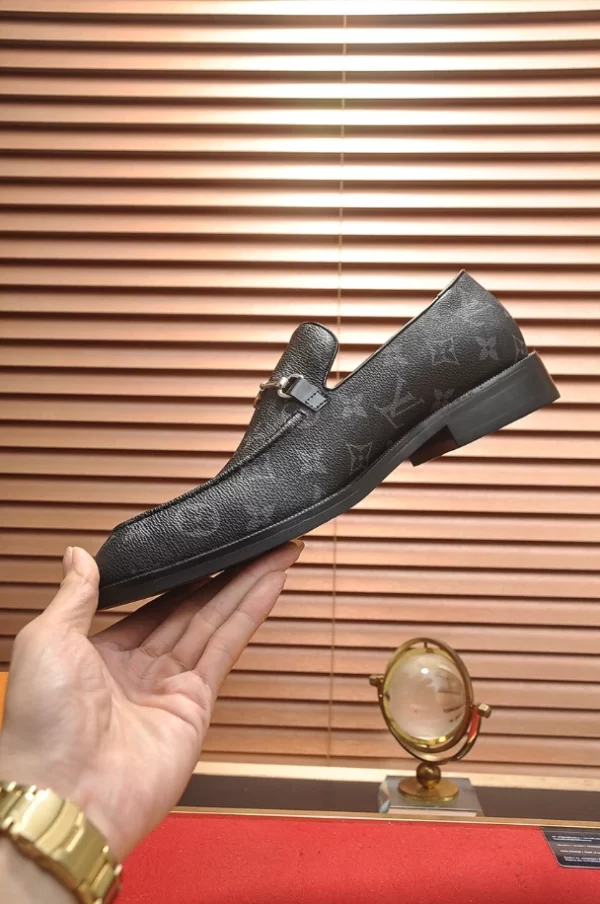 Louis Vuitton Loafers - LLV67