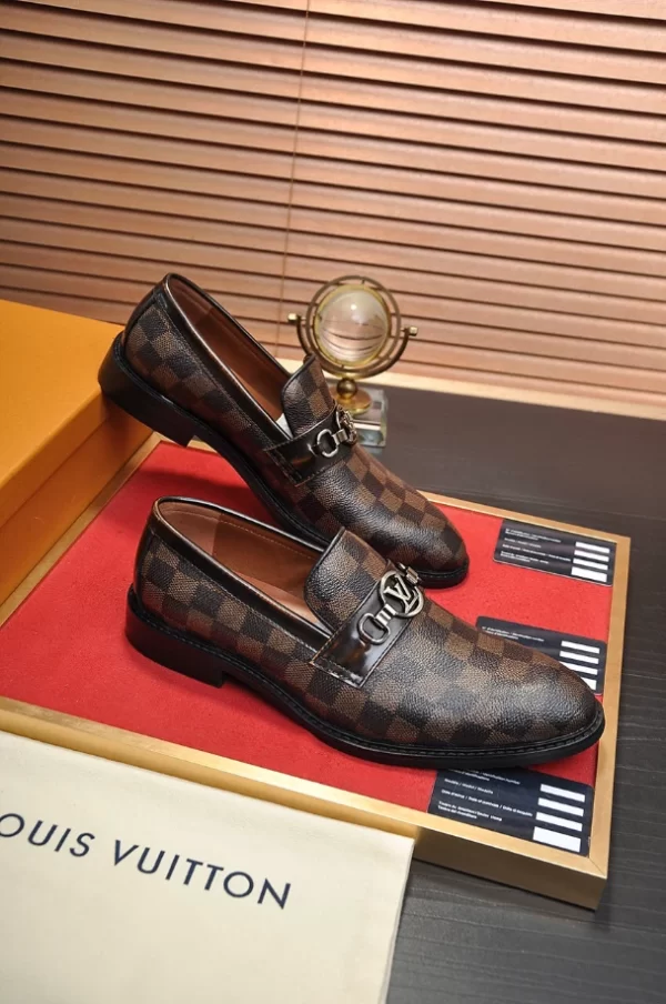 Louis Vuitton Loafers - LLV77