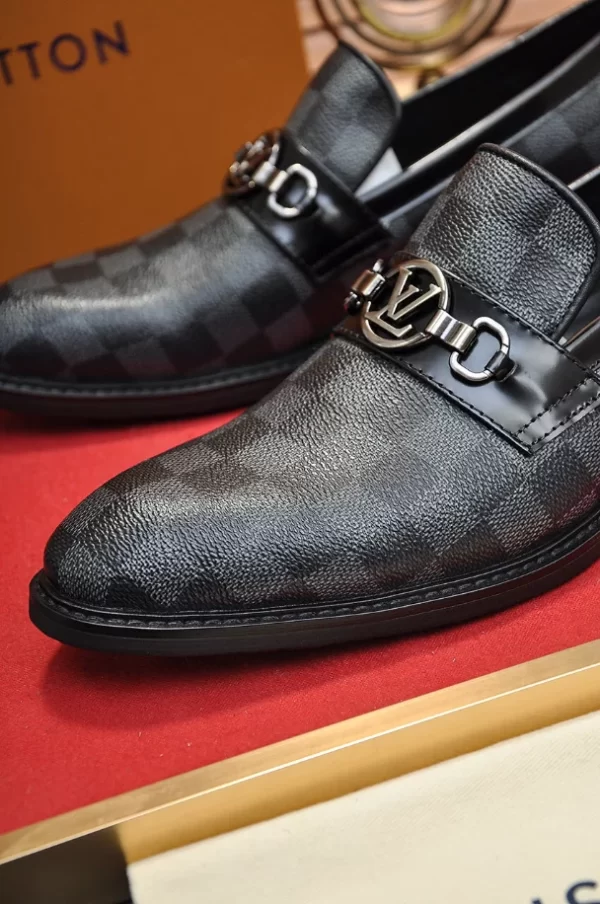 Louis Vuitton Loafers - LLV78