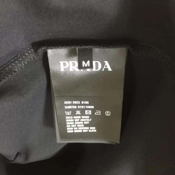 Prada T-shirt - PRT019