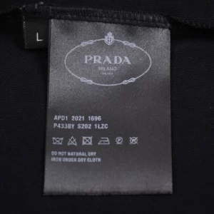 Prada T-shirt - PRT025