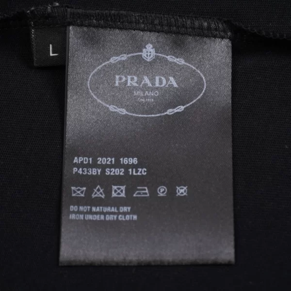 Prada T-shirt - PRT025