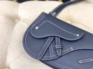 DIOR X KAWS POUCH SADDLE NAVY BLUE - DR029