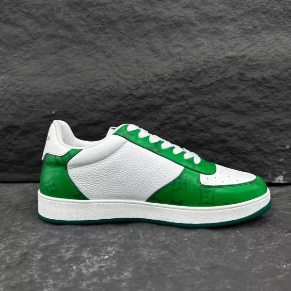 LV RIVOLI SNEAKER – LSVT347