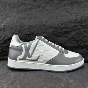 LV RIVOLI SNEAKER – LSVT351