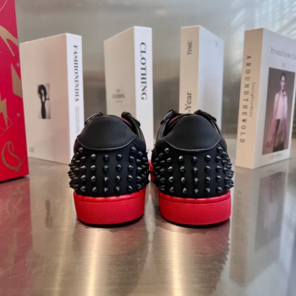 CHRISTIAN LOUBOUTIN LOUIS JUNIOR SPIKES - CL141