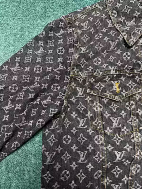 Louis Vuitton Denim Jacket - LC031