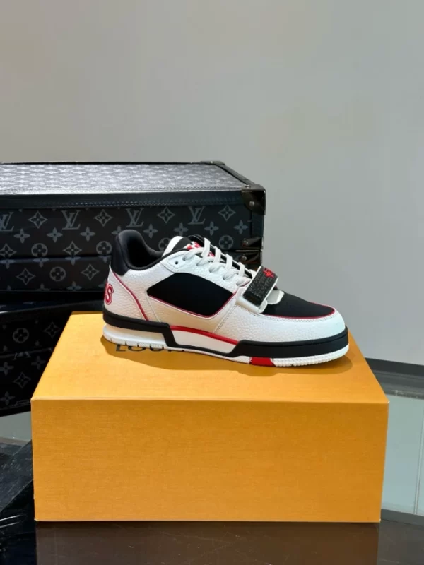 LOUIS VUITTON TRAINER SNEAKERS – LSVT356