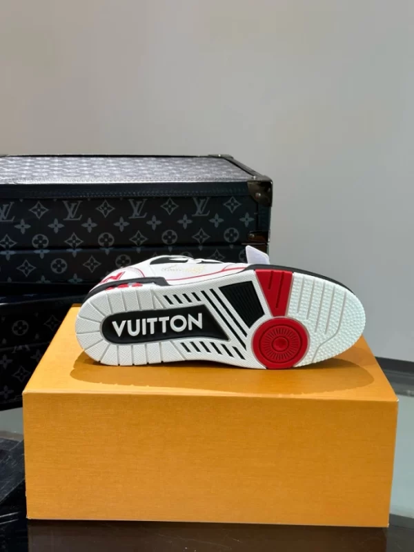 LOUIS VUITTON TRAINER SNEAKERS – LSVT356