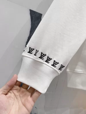 Louis Vuitton Sweatshirts - SLV010