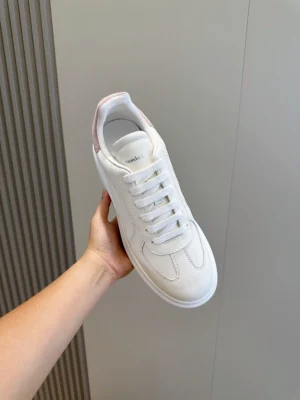 ALEXANDER MCQUEEN RETRO OVERSIZED SNEAKER - AM69