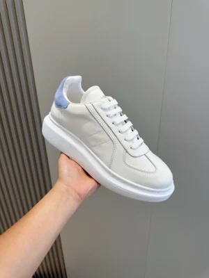 ALEXANDER MCQUEEN RETRO OVERSIZED SNEAKER - AM70