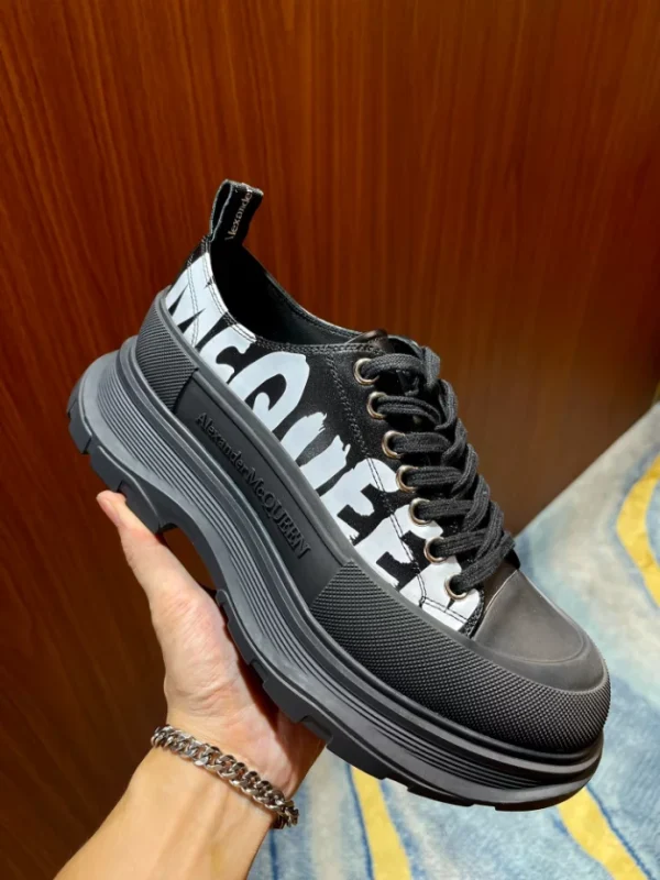 ALEXANDER MCQUEEN TREAD SLICK LACE-UP SNEAKERS - AM43