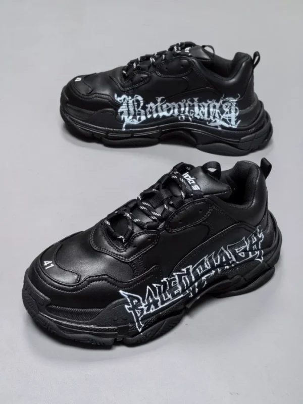 BALENCIAGA TRIPLE S SNEAKER DIY METAL IN BLACKWHITE - BB231