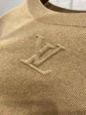 Embossed LV Cashmere Crewneck - SLV034