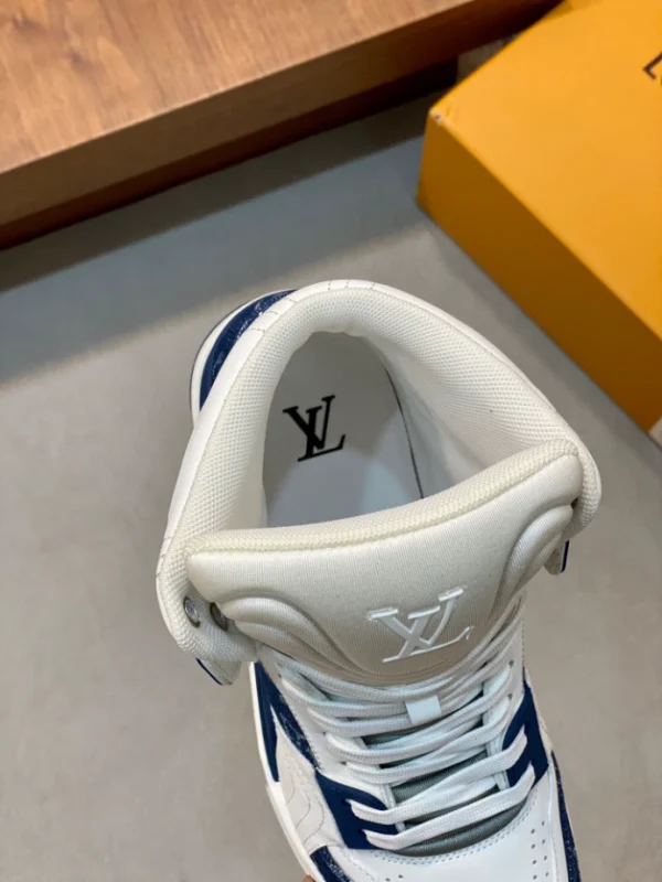 LOUIS VUITTON HIGH-TOP SNEAKERS – LSVT394