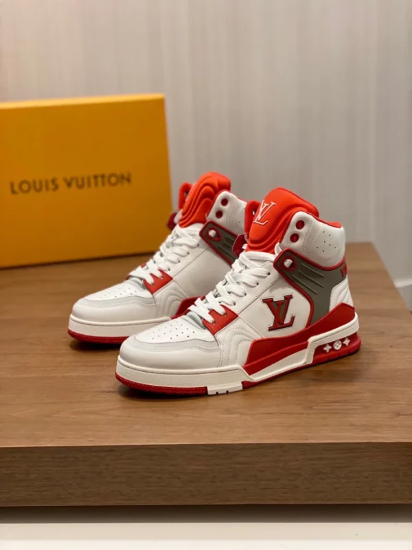 LOUIS VUITTON HIGH-TOP SNEAKERS – LSVT395